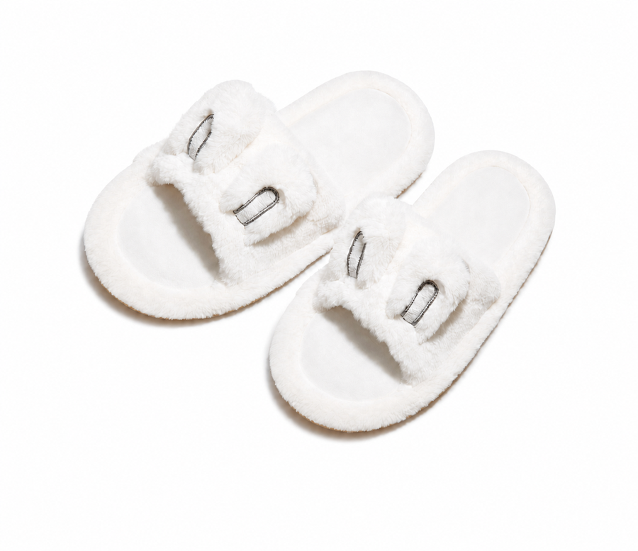 Farfary white bunny character plush slippers on white
