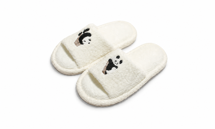 Farfary cream one-band plush slippers on white